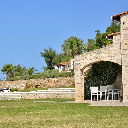 Stigmes Villas & Suites Nea Skioni Buitenkant foto