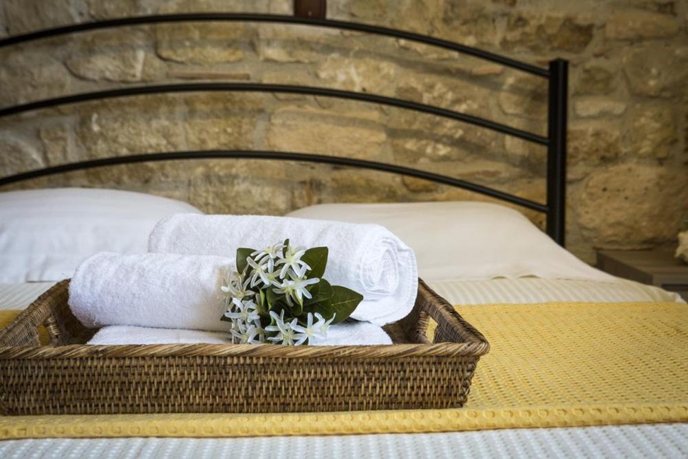 Stigmes Villas & Suites Nea Skioni Buitenkant foto