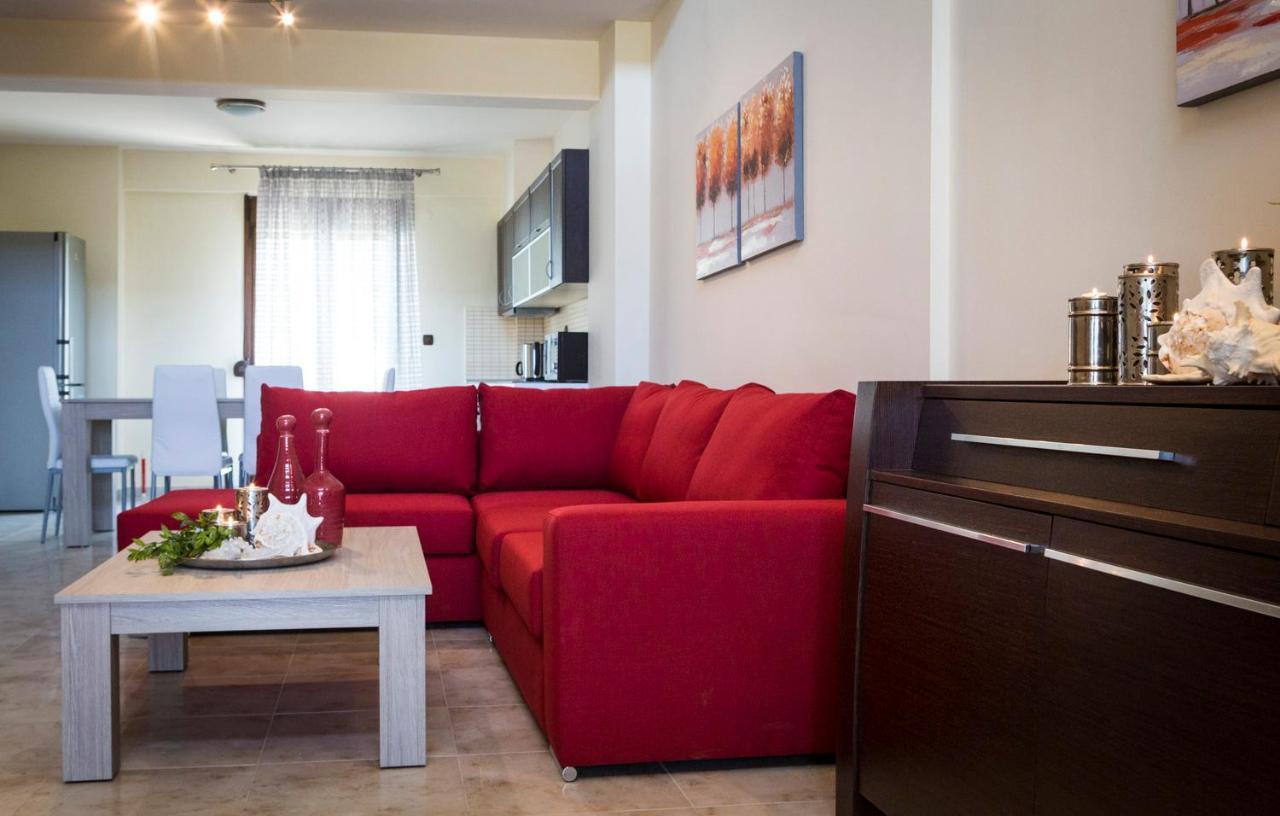 Stigmes Villas & Suites Nea Skioni Buitenkant foto