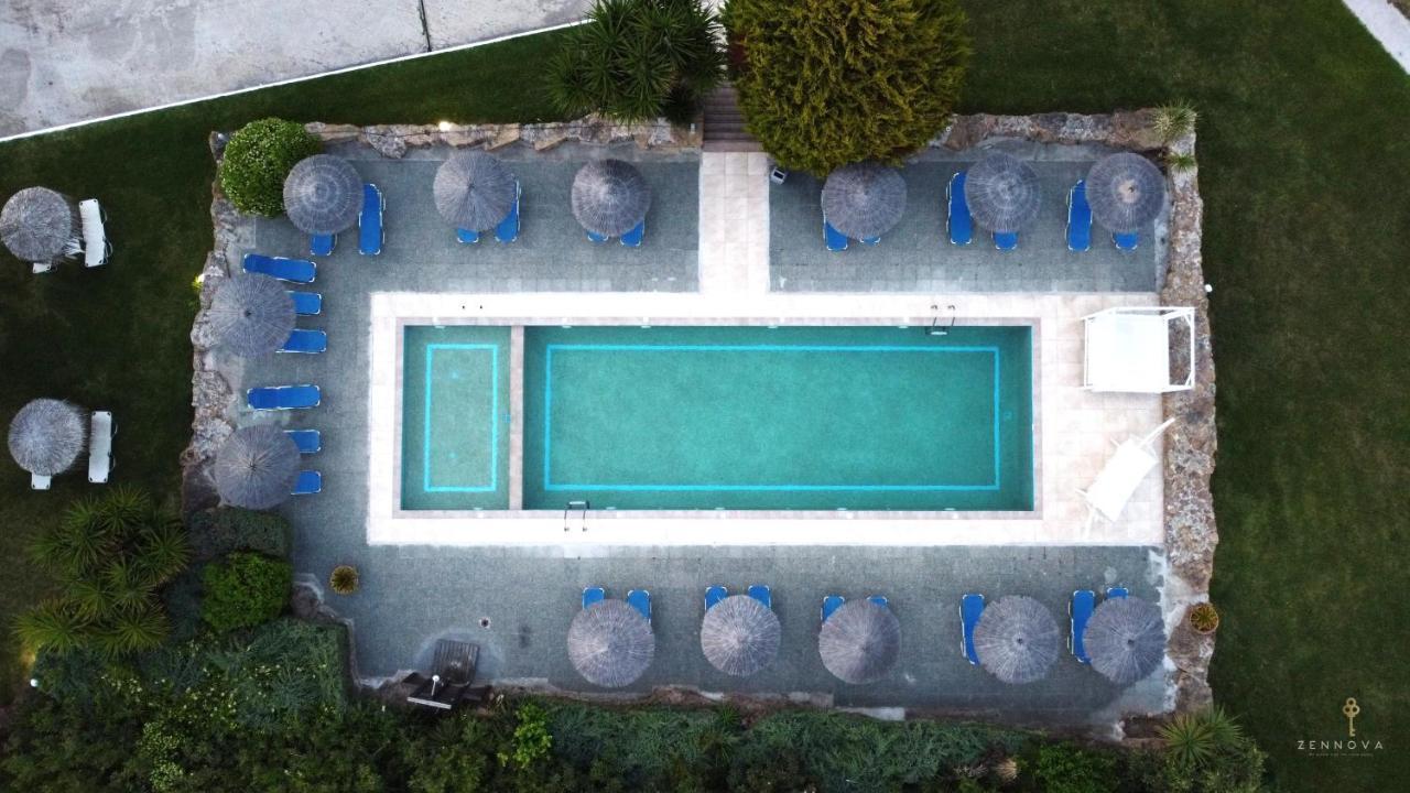 Stigmes Villas & Suites Nea Skioni Buitenkant foto