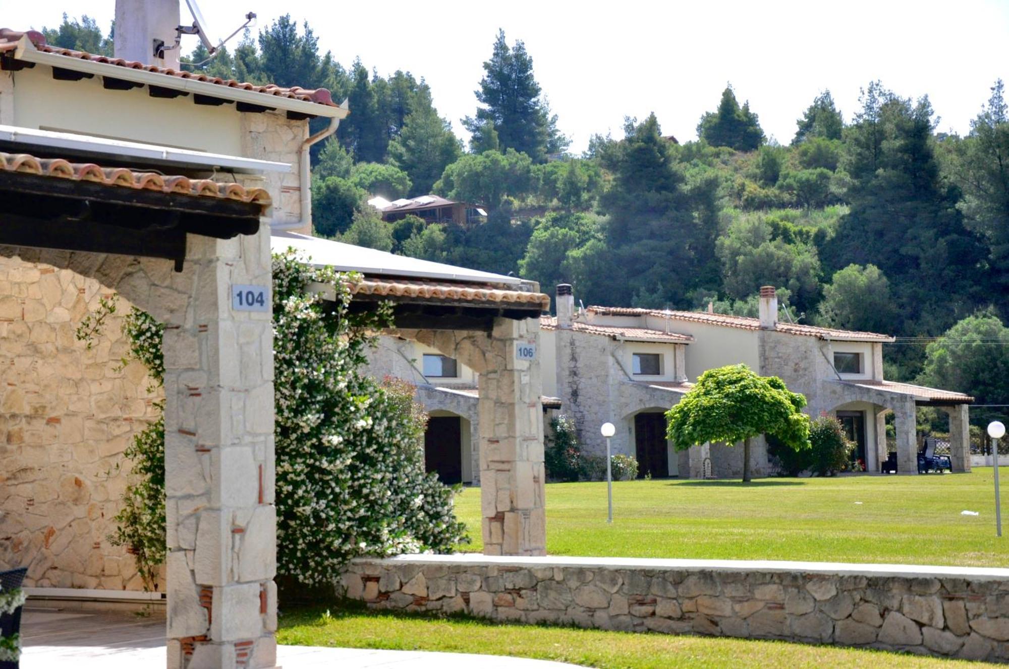 Stigmes Villas & Suites Nea Skioni Buitenkant foto