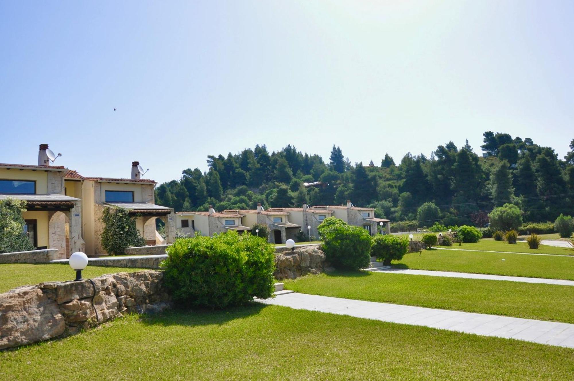 Stigmes Villas & Suites Nea Skioni Buitenkant foto