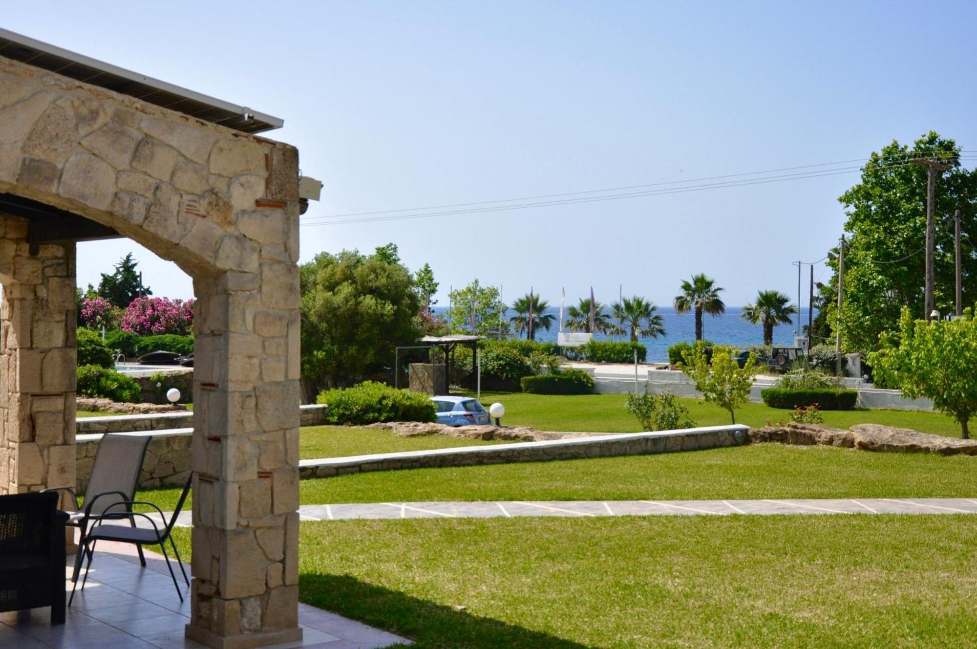 Stigmes Villas & Suites Nea Skioni Buitenkant foto