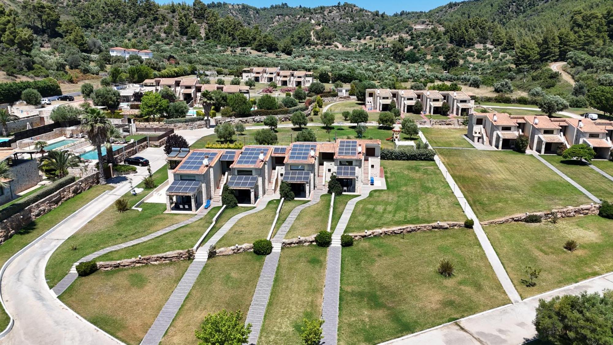 Stigmes Villas & Suites Nea Skioni Buitenkant foto