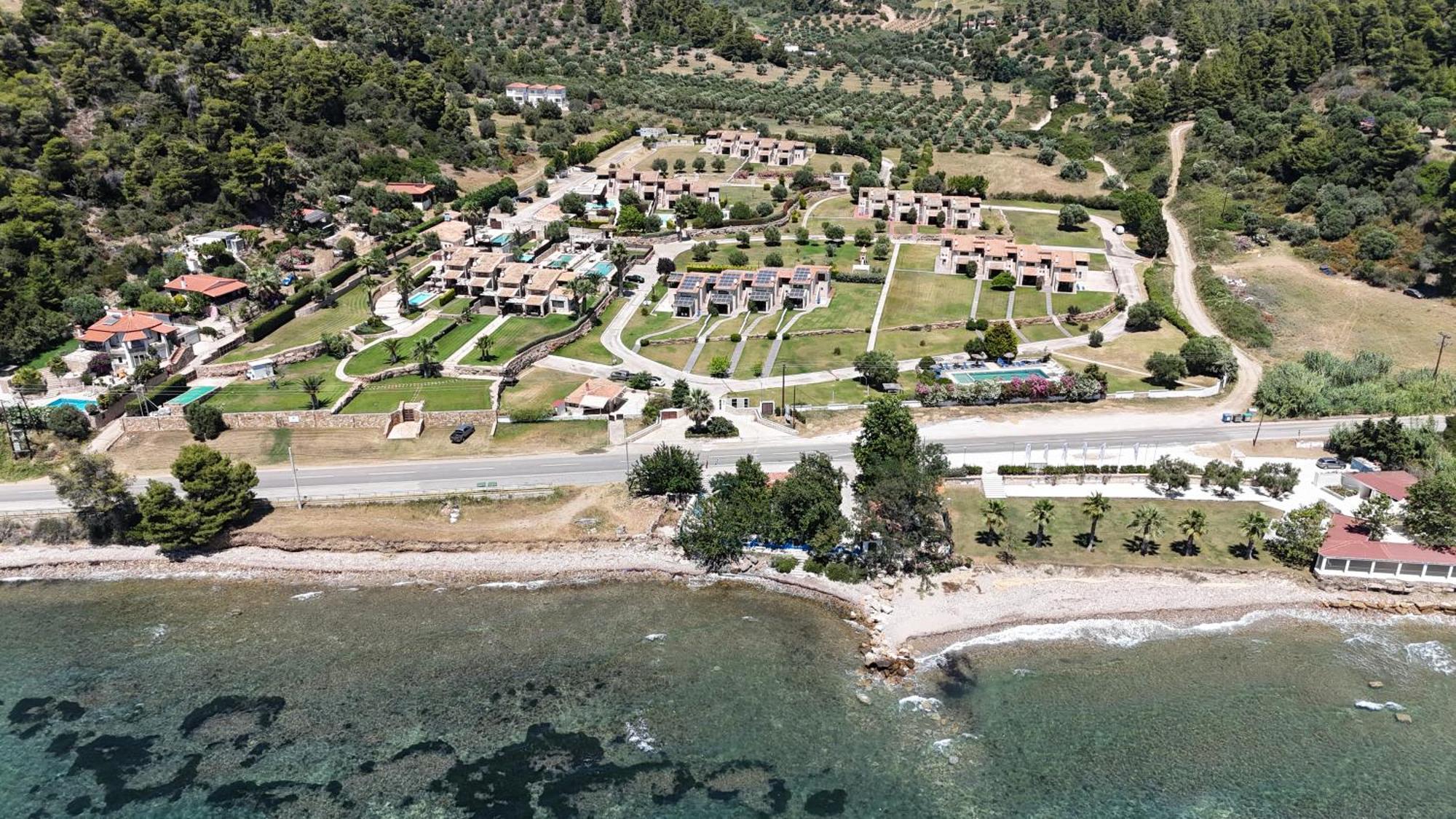 Stigmes Villas & Suites Nea Skioni Buitenkant foto
